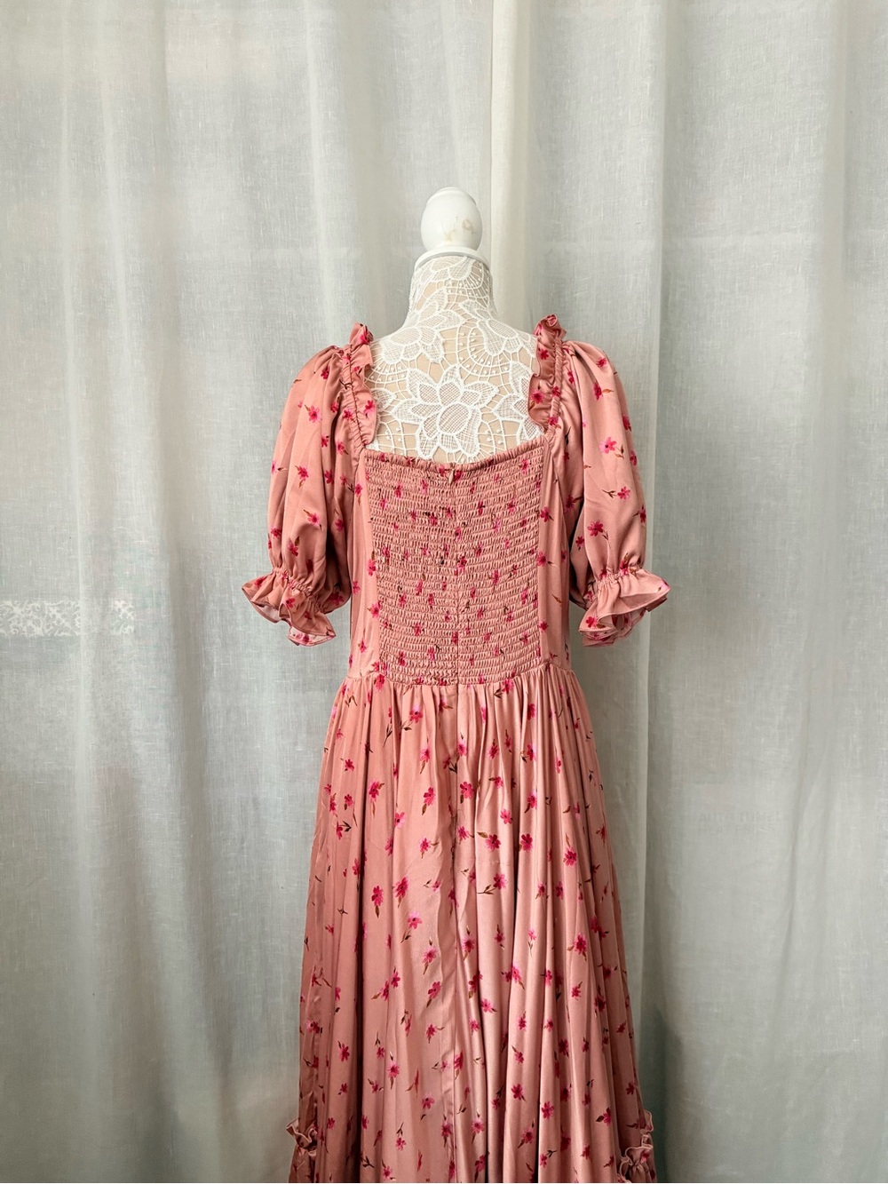 Ivy City Co Wonderland Maxi Dress in Pink Daisy - Picture 12 of 13